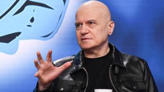 Слави се появи публично за пръв път от много време и направи голямо разкритие за Радев! БЛИЦ TV