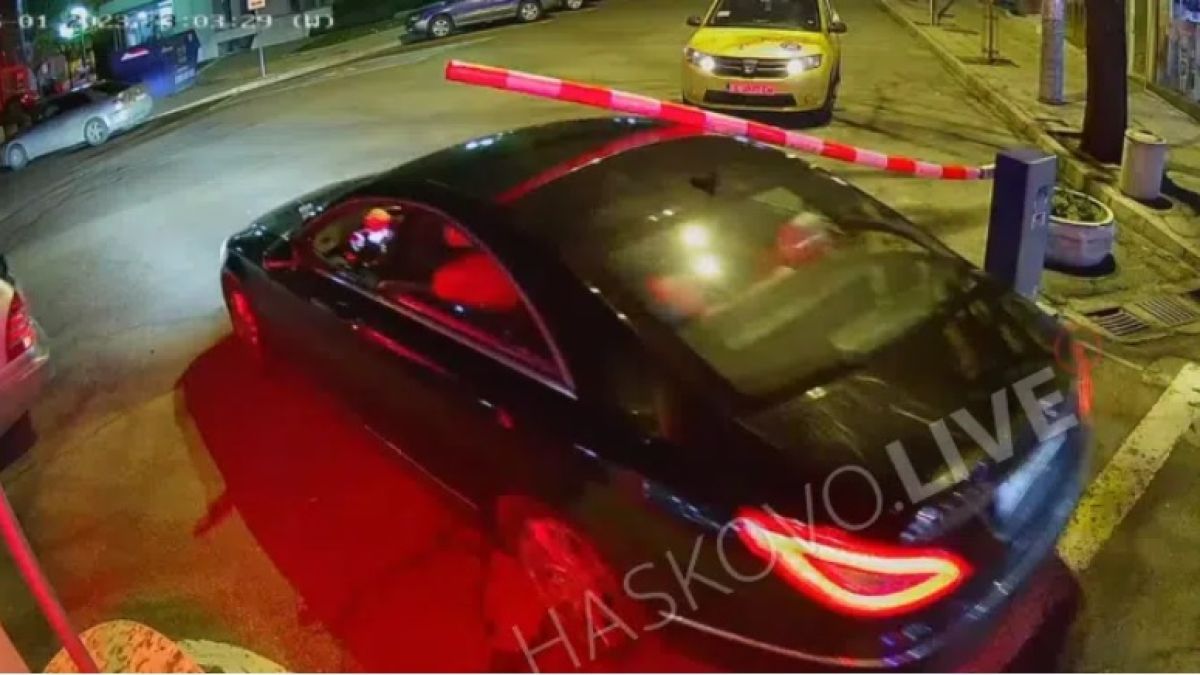 Хасковлии със скъпарски коли се изложиха с кокошкарски изцепки заради 1 лев! Скандални ВИДЕА