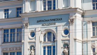 Русия реципрочно гони посланика на Латвия