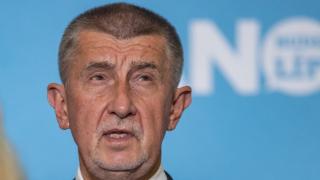 Бабиш: Ще преразгледаме чешката инициатива за боеприпаси за Украйна