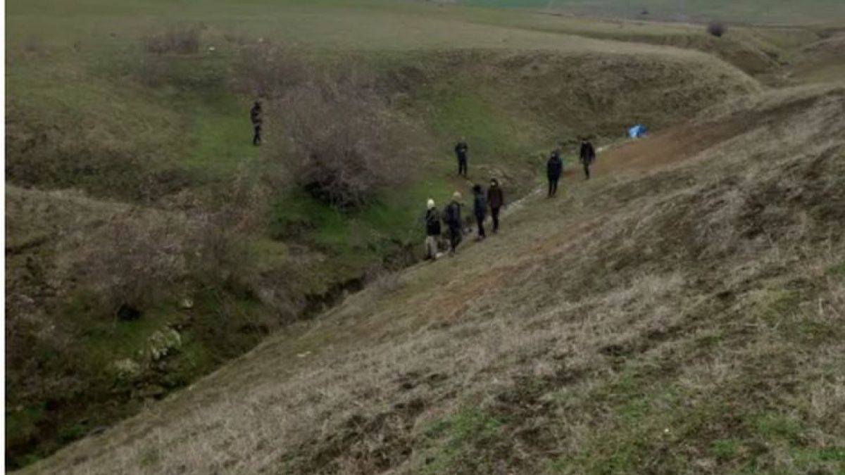 Тумба мигранти го закъсаха здраво край Трояново