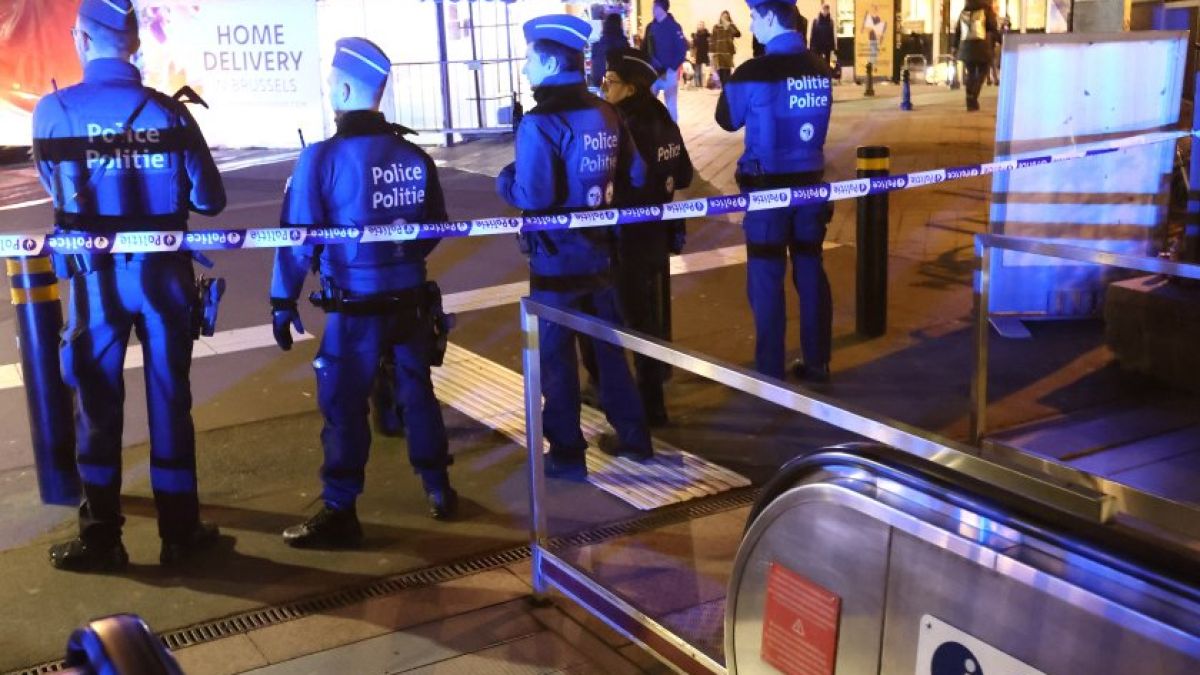 Кървав терор в сърцето на Брюксел, хора бягат панически от метрото СНИМКИ 