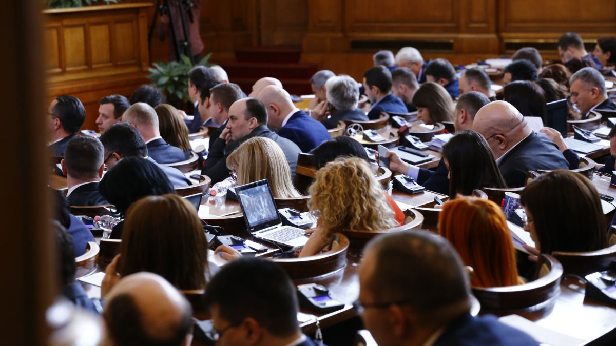 Политолог с мрачна прогноза за предстоящия вот, каквото ще става, ще е...