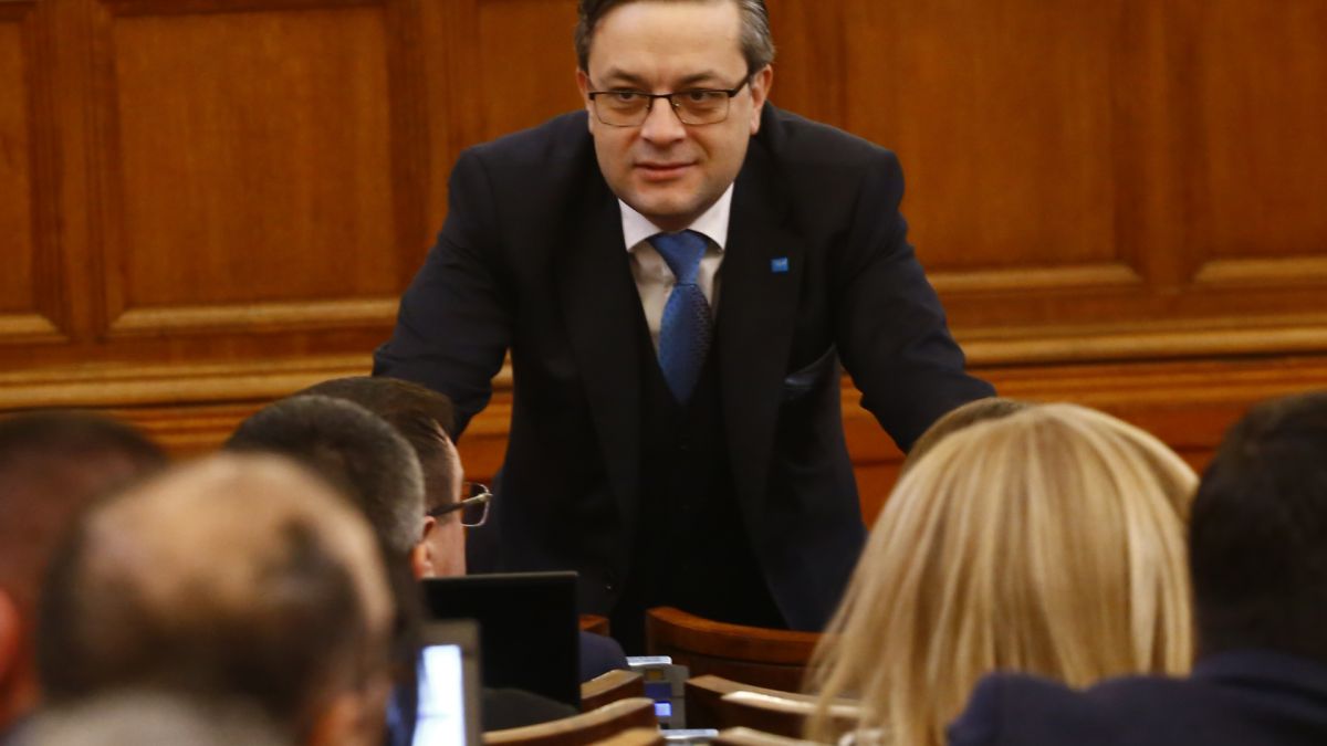 Биков побесня в ефира на Нова тв заради изтеклите записи: С нас ала-бала няма да си правят