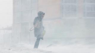 Първи сняг: 30-сантиметрови преспи натрупаха във... ВИДЕО