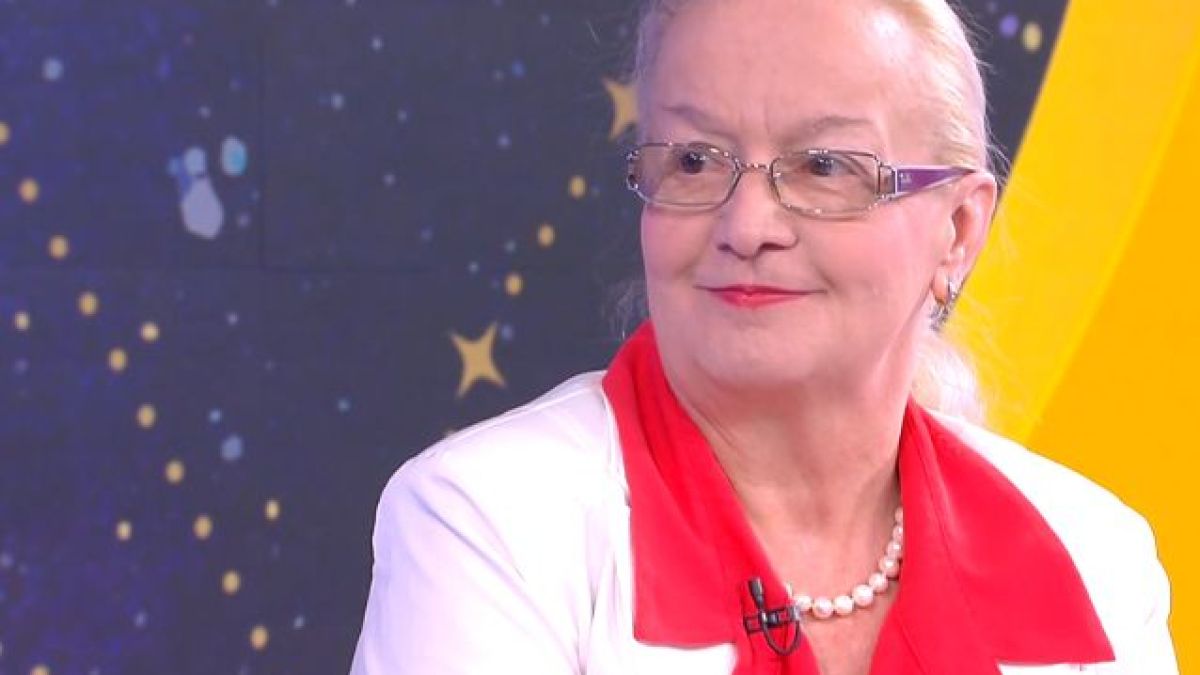 Алена с прогноза за 2024 г. Какво ги чака страната ни, сглобката, Борисов и дефектните хора във властта