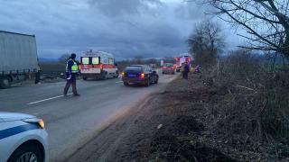 Извънредно в БЛИЦ: Кървав кошмар и труп край Нови Искър, пълно е с полиция!