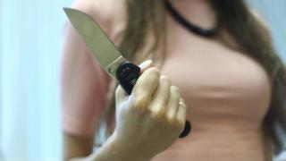 Ужасяващо: Жена уби двойничката си в зловещ престъпен план 