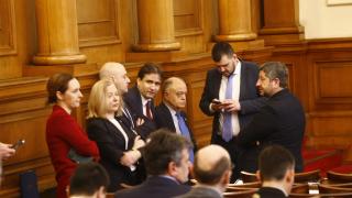 Политолог очаква пикантен сблъсък преди вота, залогът е голям