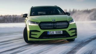 Електрическият Enyaq iV RS постави нов рекорд за дрифт на лед