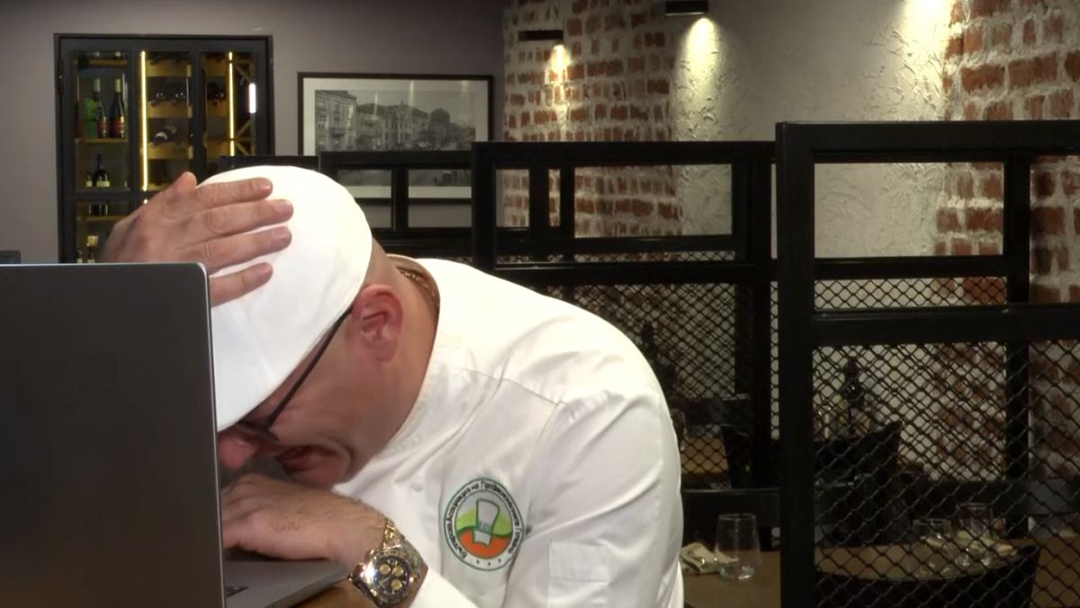 Известна силиконка завъртя главата на шеф Манчев, той се бие по челото и... 