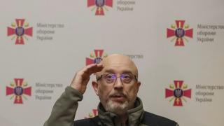 Пада главата и на украинския военен министър Резников заради корупция