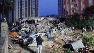 Кошмарът в Турция не спира! Земята се тресе страховито, жертвите вече са над 300 ВИДЕО 