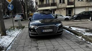 Цяла София проклина този наглец с лъскаво "Ауди" с полицейски стикер СНИМКА