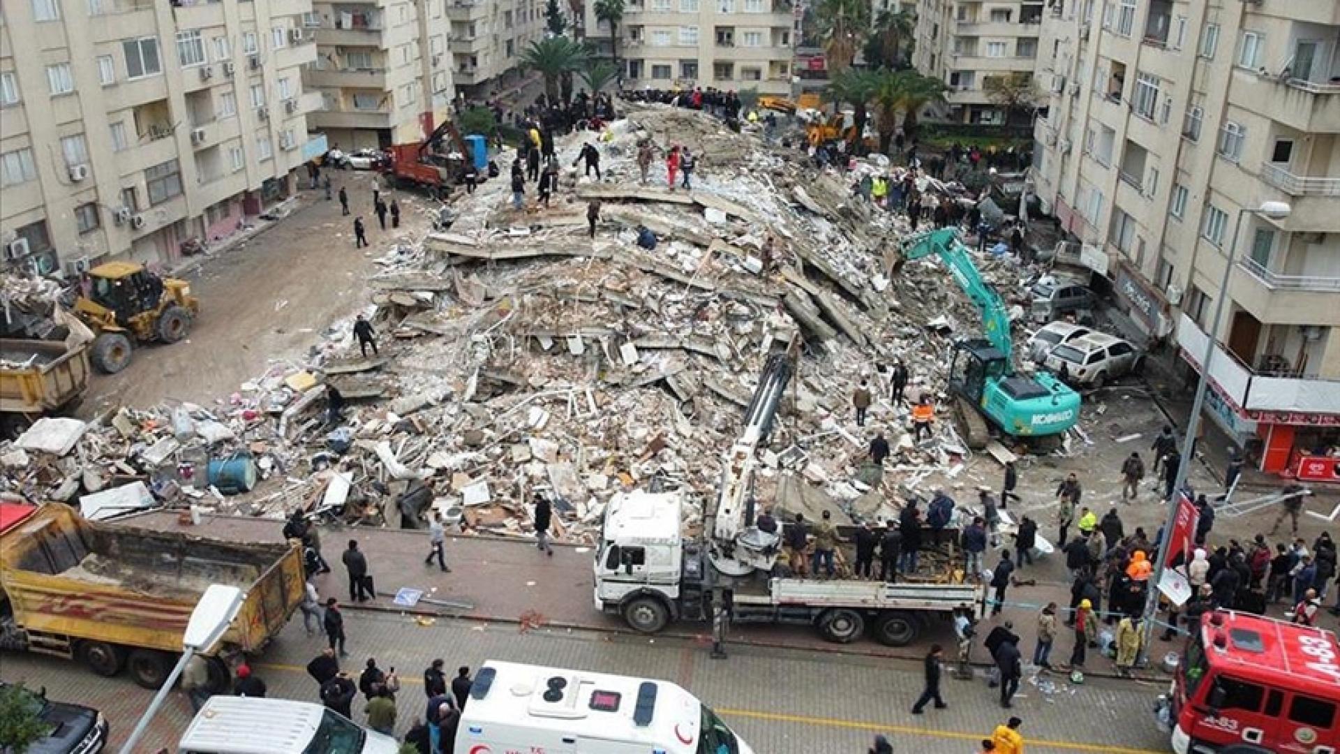 Наш пожарникар в Адана смразяващо: Откриваме само трупове