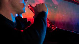 Спипаха осъден джигит да хвърчи с над 3 промила в Нови Искър