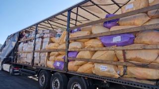 ДПС изпрати 5 000 походни легла в Турция. Карадайъ се срещна с посланик Айлин Секизкьок