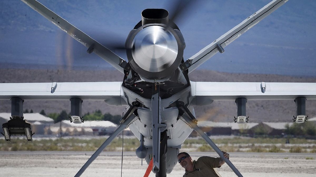 Армия от US дронове зае позиции в Полша, пече се сделката и за HIMARS