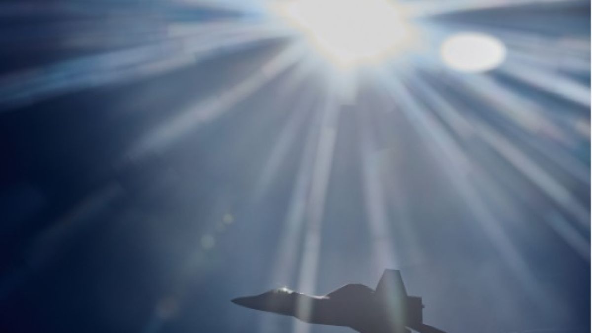 US генерал каза дали загадъчните НЛО може да имат извънземен произход