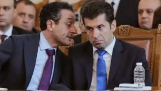 ПП и ДБ вече са наредили правителство на малцинството, но посягат и към...