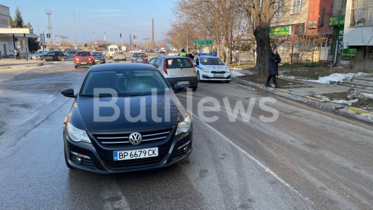 Известен зъболекар помете велосипедистка край автогарата във Враца СНИМКИ 