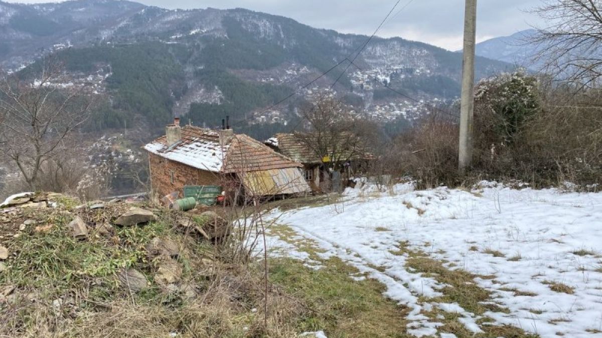 Зов за помощ: Ще се обедини ли цяла България заради тези три деца СНИМКА