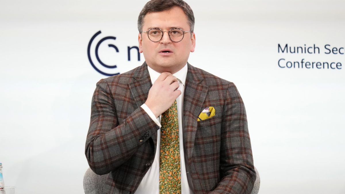 Конференцията в Мюнхен: Киев изключи възможността за мир и поиска от Запада още оръжия и изтребители