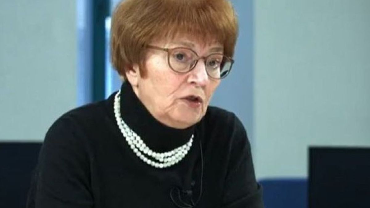 Копринка Червенкова: Кирил Петков си позволи нещо изключително нагло, а  Асен Василев извърши абсолютно безобразие 
