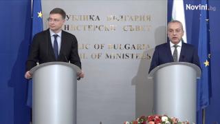 И Гълъб Донев се срещна с Домбровски - кога ще сме в Шенген се пита в задачата ВИДЕО