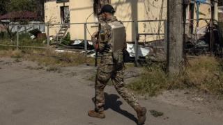 Барометър: За или против са българите за изпращането на военна помощ за Украйна  
