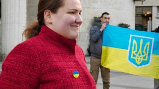 Активистка, която иска да се прероди като Асен Василев, пошашави Бургас СНИМКИ