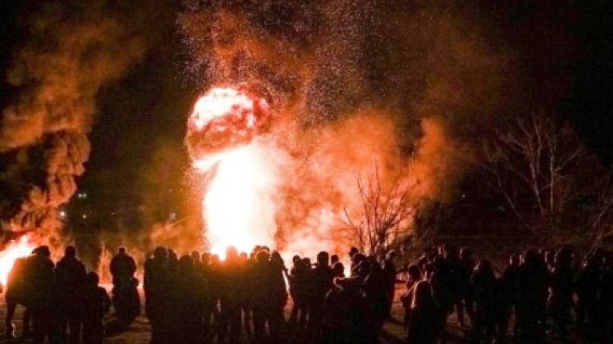 Момче загина заради огнената традиция на Сирни Заговезни