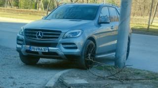 Шофьорът на този джип пак вбеси пловдивчани СНИМКИ 