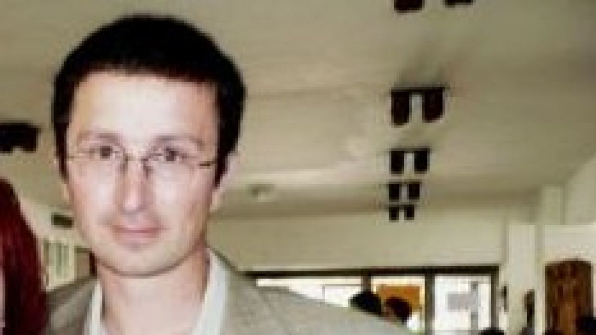 Сигнал до БЛИЦ: Иван Капурдов е фаворитът на Велянова и Сие  за директорския стол на лицея в Горна баня!