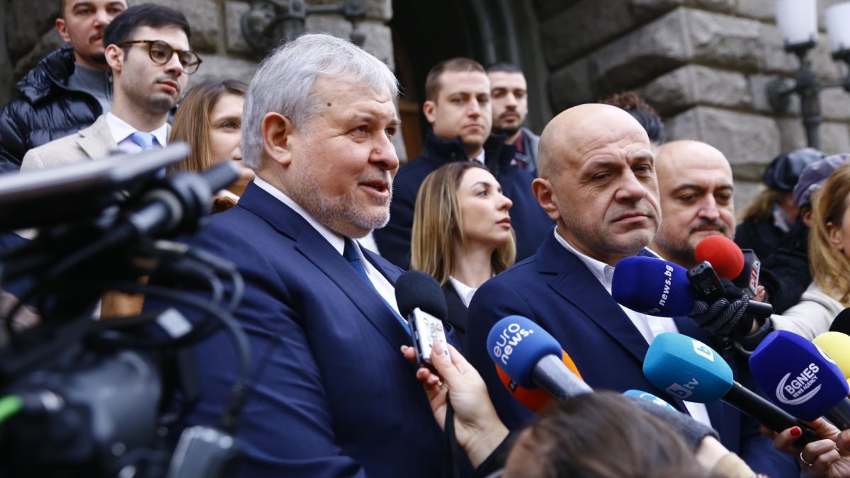 Загадка: ГЕРБ издаде тънка схема за правителство, това ли е новият кабинет