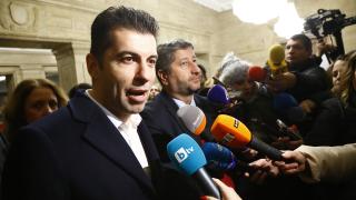 Политолози разнищиха дрязгите между ПП и ДБ и ще направи ли Борисов правителство ВИДЕО