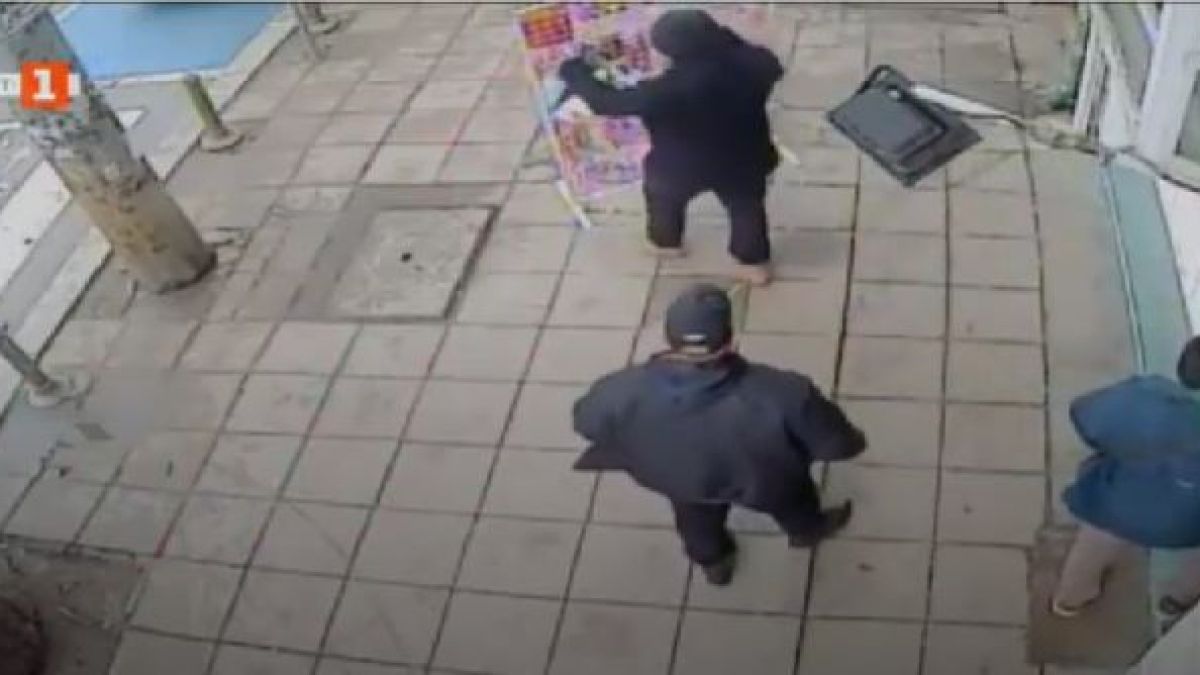 Жесток скандал и заплахи в центъра на София, ето какво се случва ВИДЕО