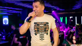 Борис Дали запя в дует с Алекса от "Игри на волята" в Студентски град ВИДЕО 