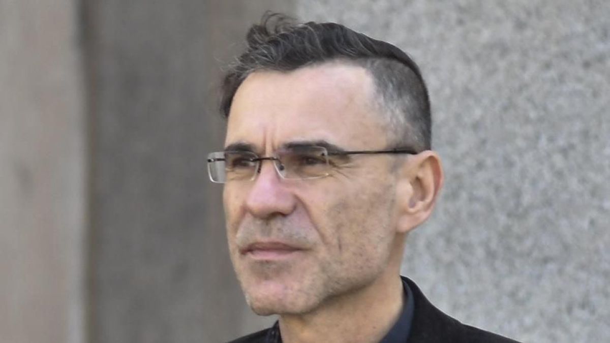 Влади Въргала влиза в Инициативния комитет срещу джендър идеологията в училищата