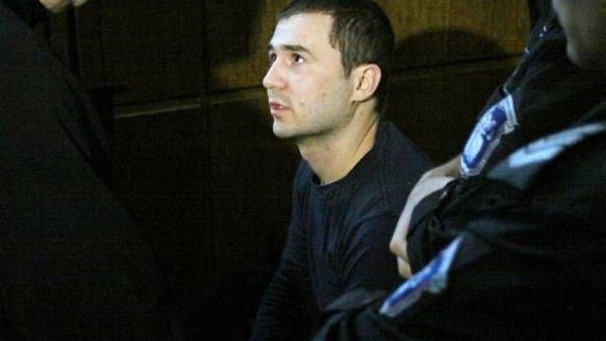 Извънредно: Задържаха касапина, убил двама пред дискотека "Соло", след 13 години в бягство