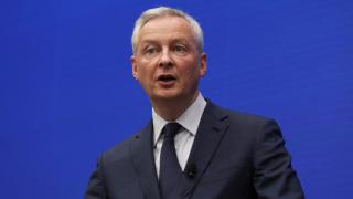 Можело! Френските супермаркети свалиха цените на основните храни след натиск от правителството
