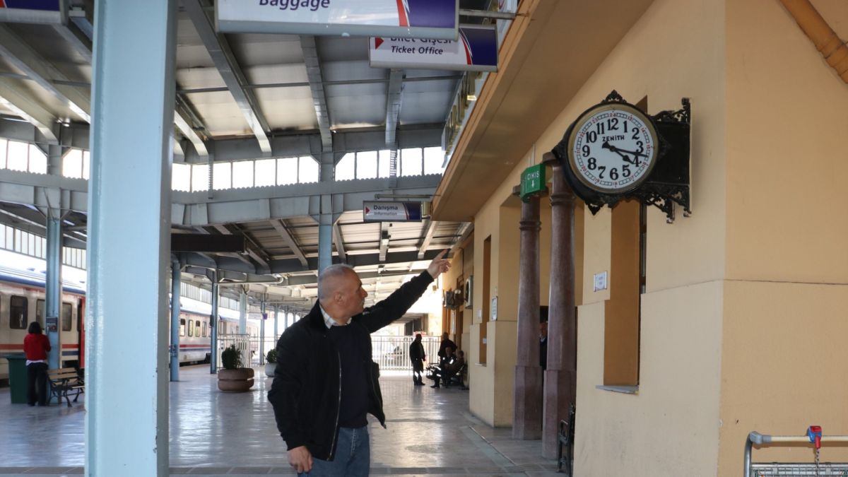 Малатия вечно ще помни „часа на бедствието“ в Турция СНИМКИ 