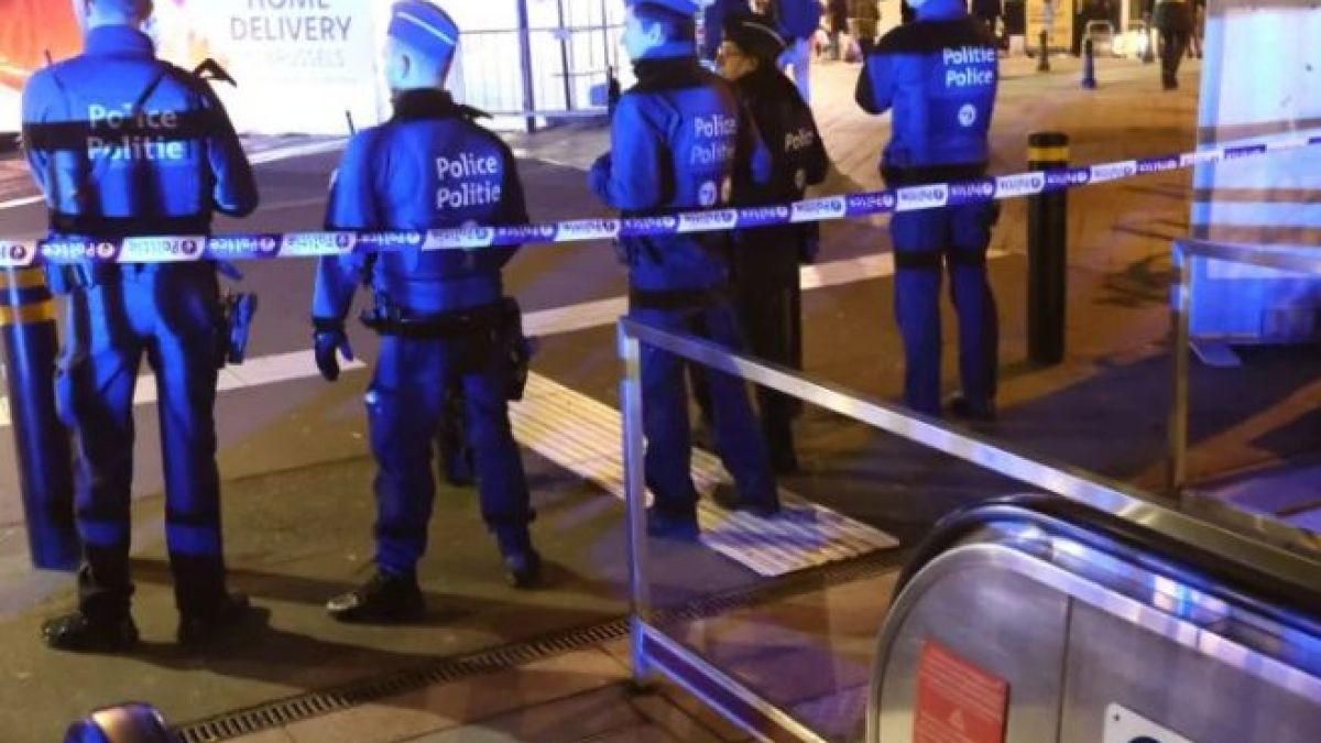Ченгета със следови кучета окупираха метрото в Брюксел