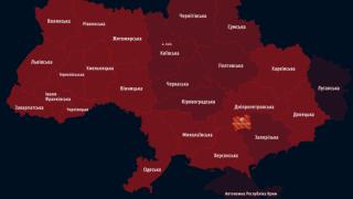 Мащабно въздушно нападение в Украйна: чуват се експлозии, има попадения