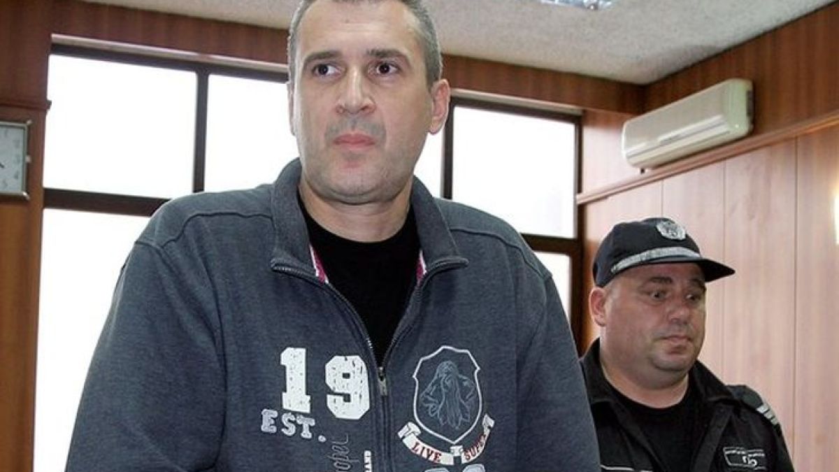 Само в БЛИЦ: Шокиращ обрат с доживотната присъда на ченгето, обявено за килър на родителите си
