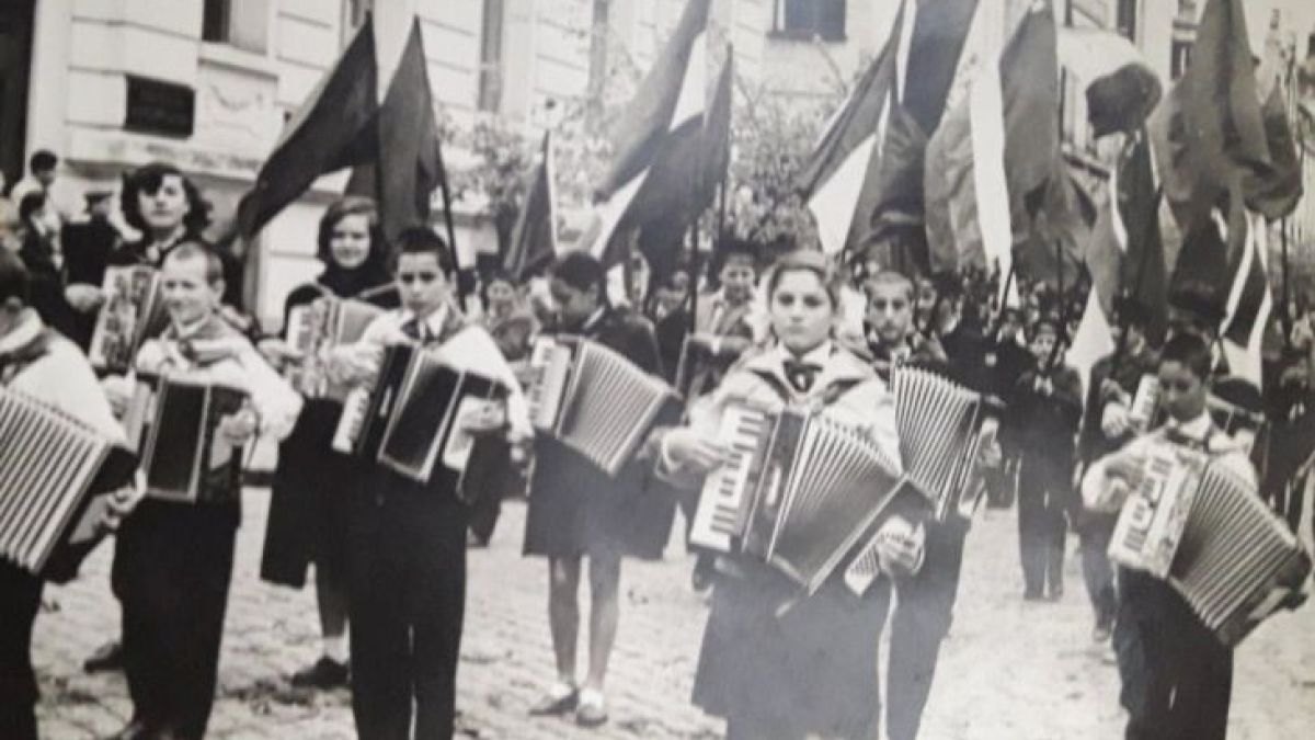 Тази СНИМКА е сензацията на деня, цяла България я гледа 