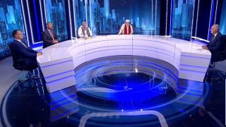 Пред бой в "Панорама": Летят люти заплахи, водещият на БНТ в ступор