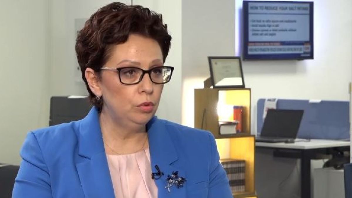 Бисери в телевизионния ефир: Депутатка от ПП/ДБ втрещи с гаф ВИДЕО
