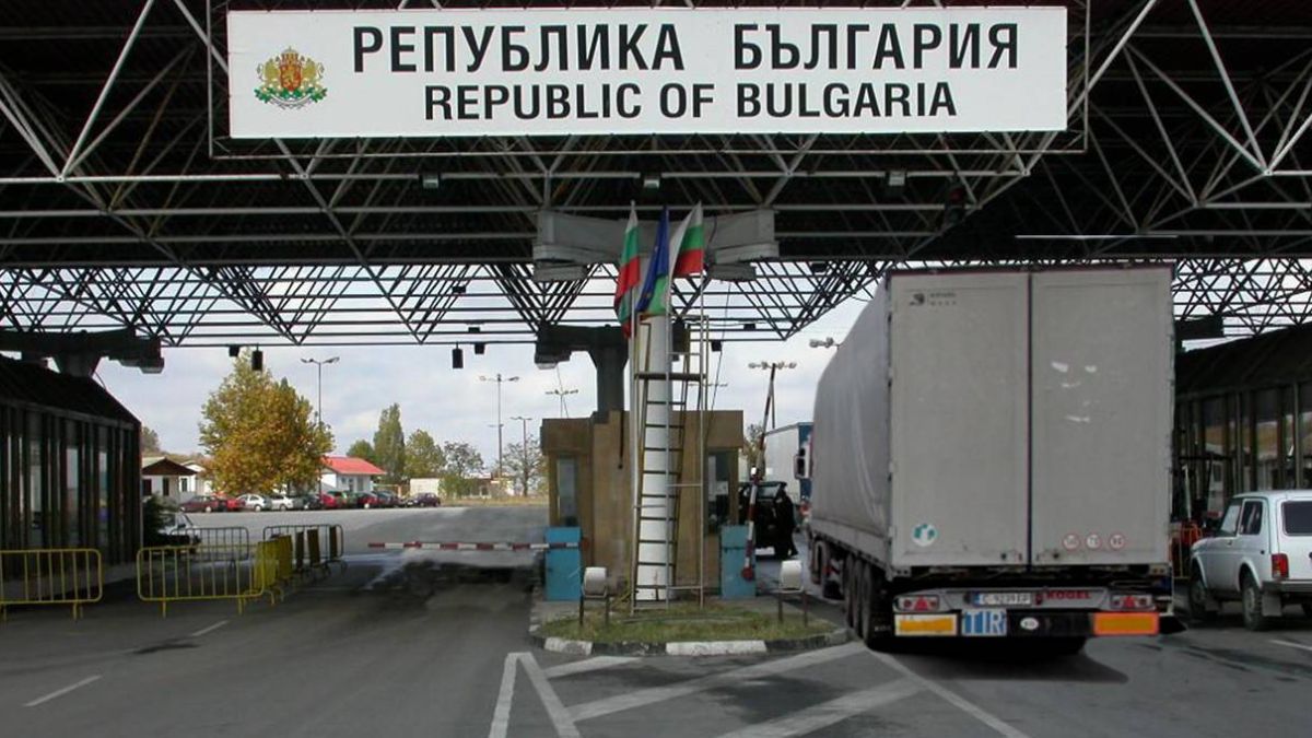 Граничари спряха жена, тръгнала с такси за Румъния да прави голяма глупост 