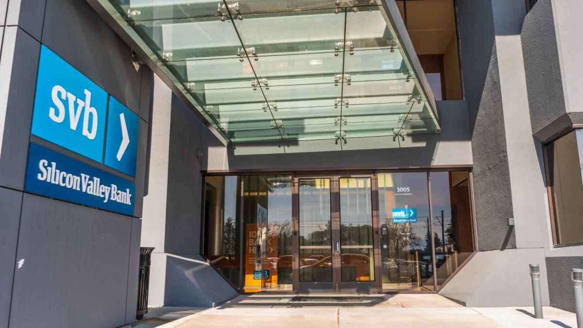 Волгин: Има нещо много интересно във фалита на Silicon Valley Bank